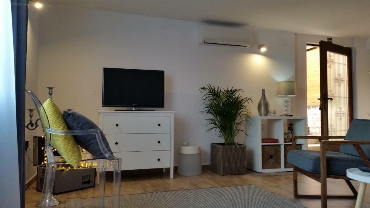 Studio Apartman Providence Шибеник Екстер'єр фото